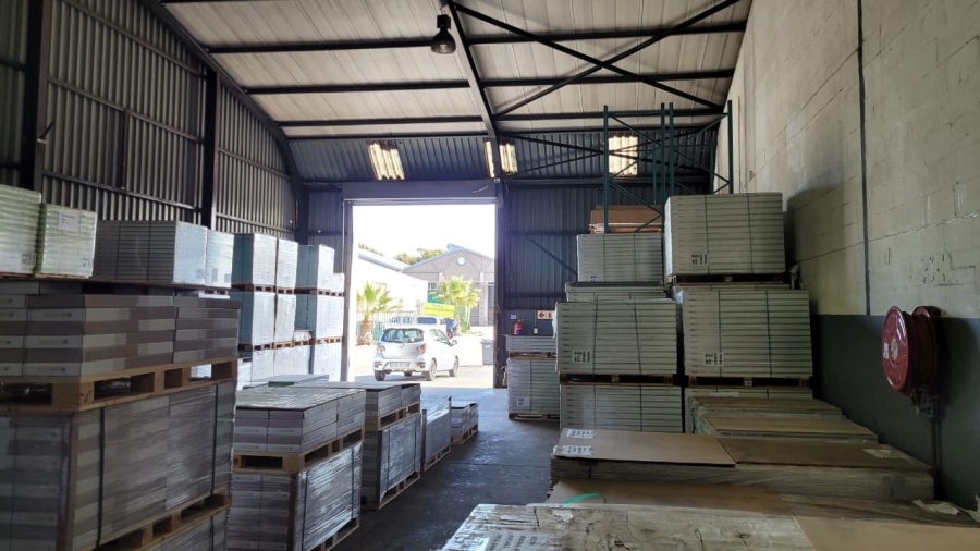 To Let commercial Property for Rent in Maitland Western Cape